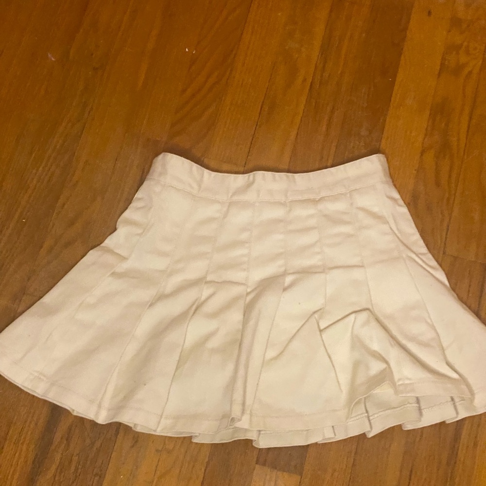 Brandy Melville size s cream